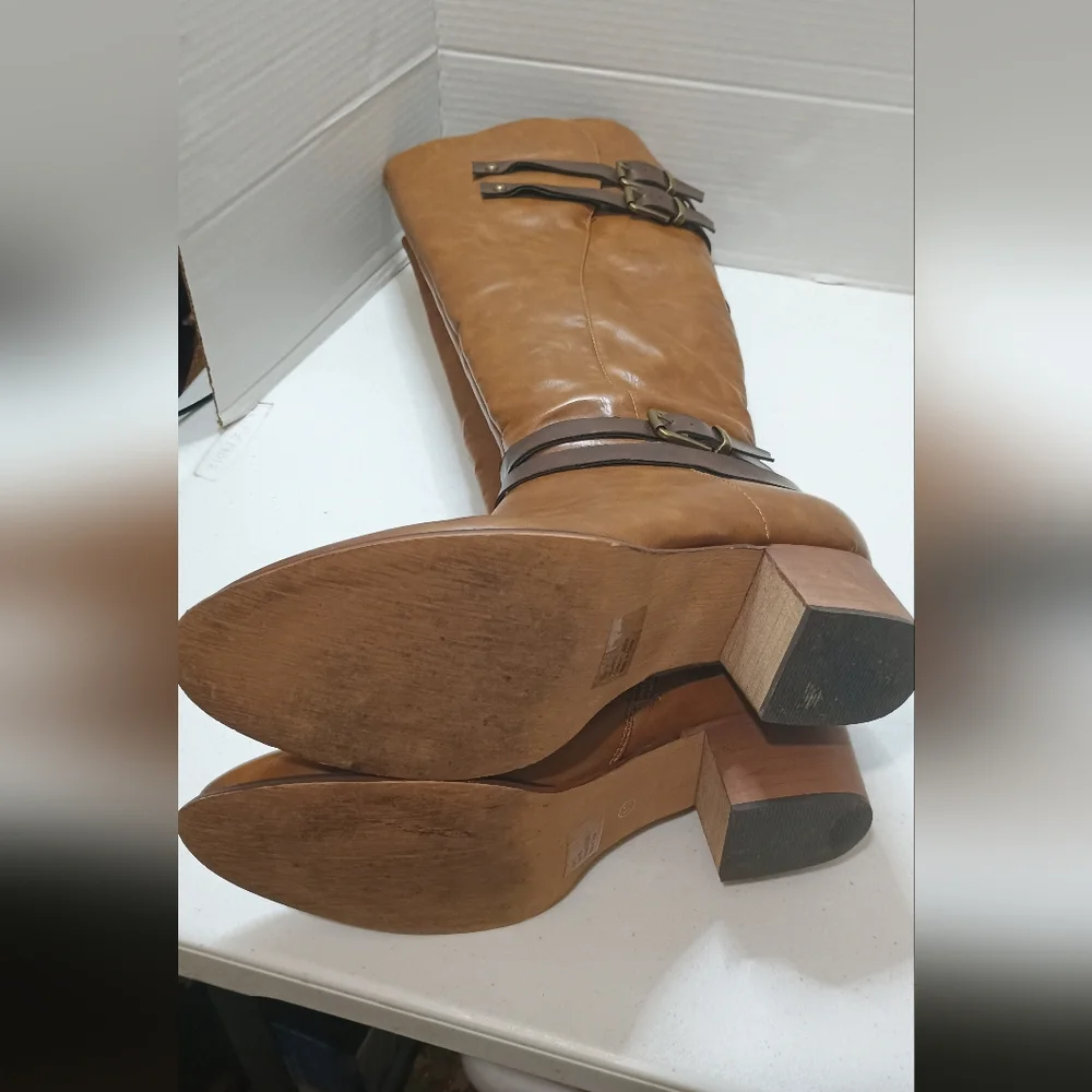 Brown Faux Leather Women's Knee-High Size 11 Boots